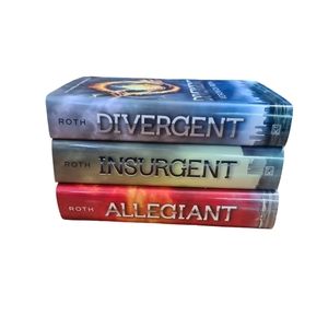 Divergent Hardcover BOOKS with Dust Covers 1, 2 & 3
